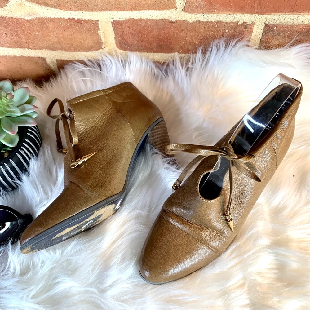 REBECCA MINKOFF Quiet Luxury Cocoa Leather Keyhole Opening Ankle Boots, 7 - Picture 7 of 15